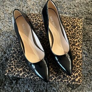 Brand new Nine West Black Patent leather high heeled pumps size 9 (toe cleavage)
